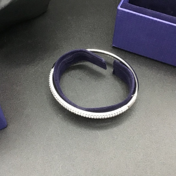 Swarovski Crystals Bangle #5184515 new in box - Picture 4 of 8